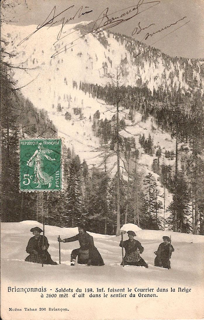 Briançonnais- Soldats du 159.inf.faisant le courrier dans la neige à 2600 mèt. d'alt. dans le sentier du Granon