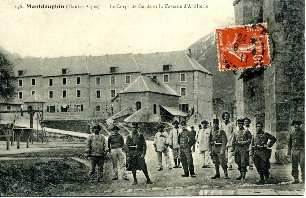 Montdauphin Le Corps de Garde et la Caserne d'Artillerie