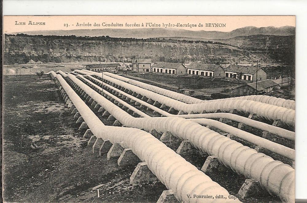 Arrivée des Conduites Forcées à l'Usine Hydro Electique de Beynon