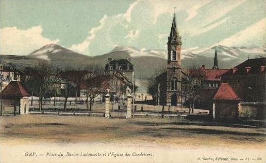 Gap - Place du Baron Ladoucette et l'Eglise des Cordeliers