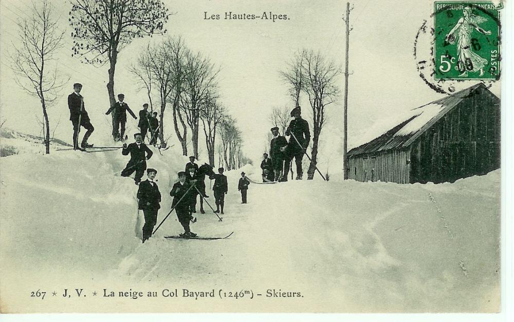 La Neige au Col Bayard Skieurs