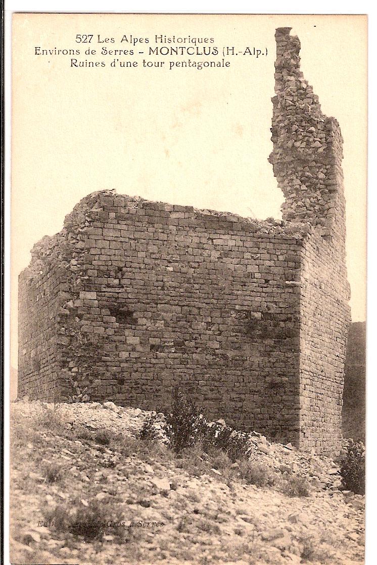 Montclus Ruine d'une Tour Pentagonale