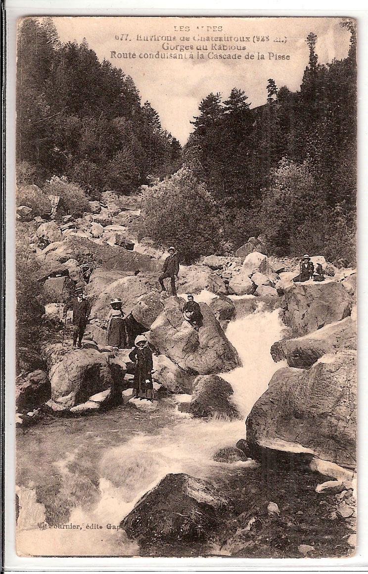 Environs de Chateauroux (928m) - Gorges du Rabiou- Route conduisant à la Cascade de la Pisse