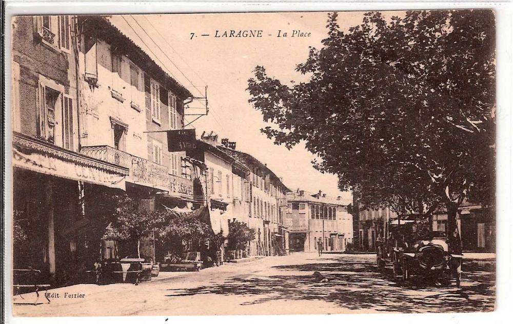 Laragne - La Place