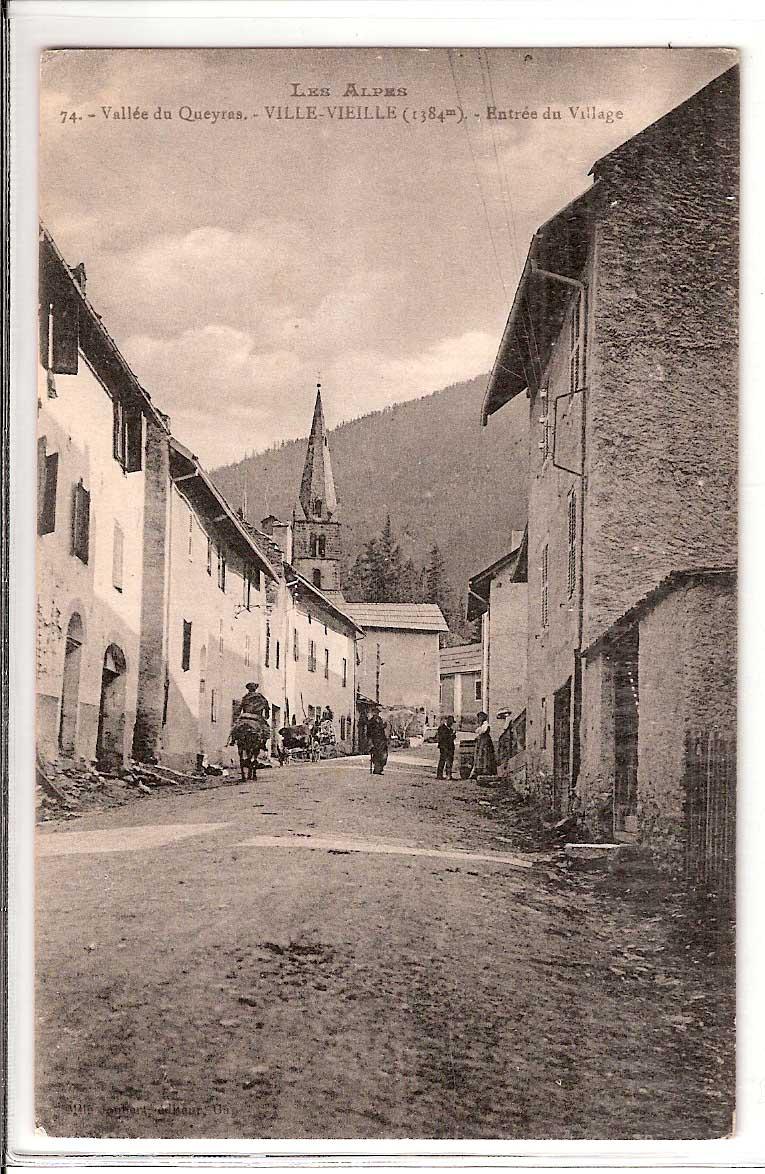 Ville-Vieille (1384m) Entrée du Village