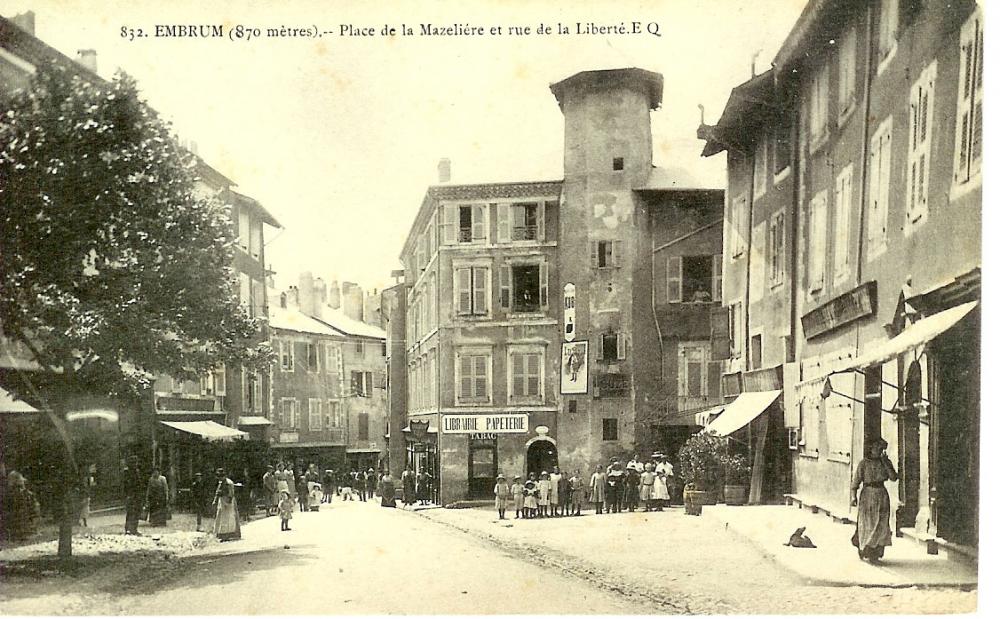 Place de la Mazelière