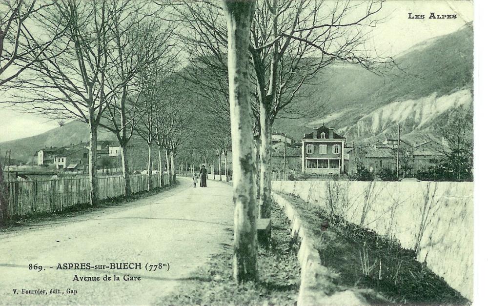 Aspres sur Buëch avenue de la Gare