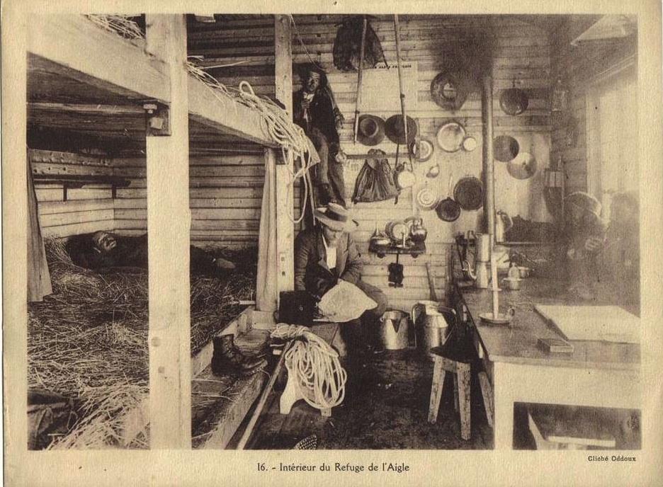 Intérieur du Refuge de l'Aigle