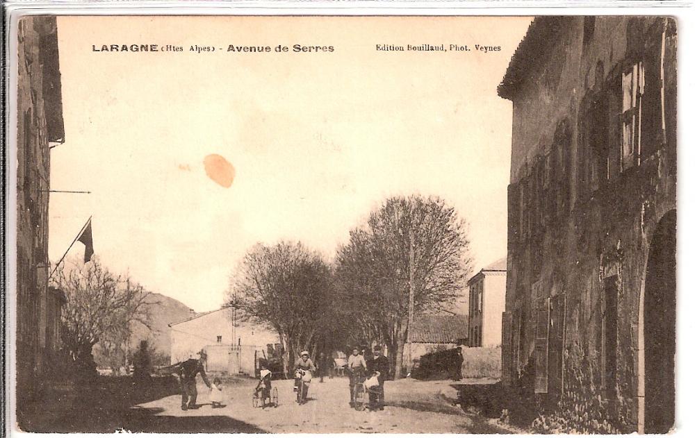 Laragne Avenue de Serres