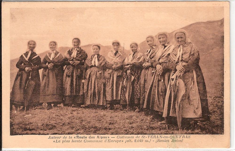 Costumes de St Veran en Queyras- La Plus Haute Commune d'Europe ( 2040m)