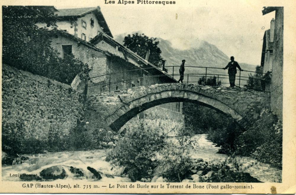 Gap alt 735m - Le Pont de Burle sur le Torrent de Bone ( pont Gallo-Romain)