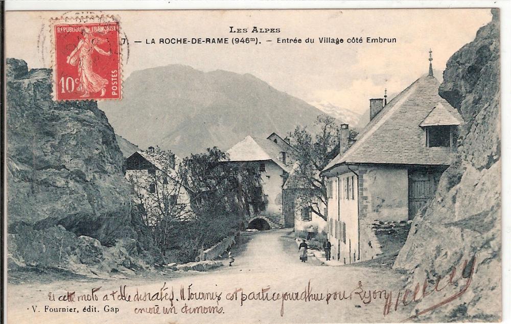 La Roche de Rame - Entrée du Village côté Embrun