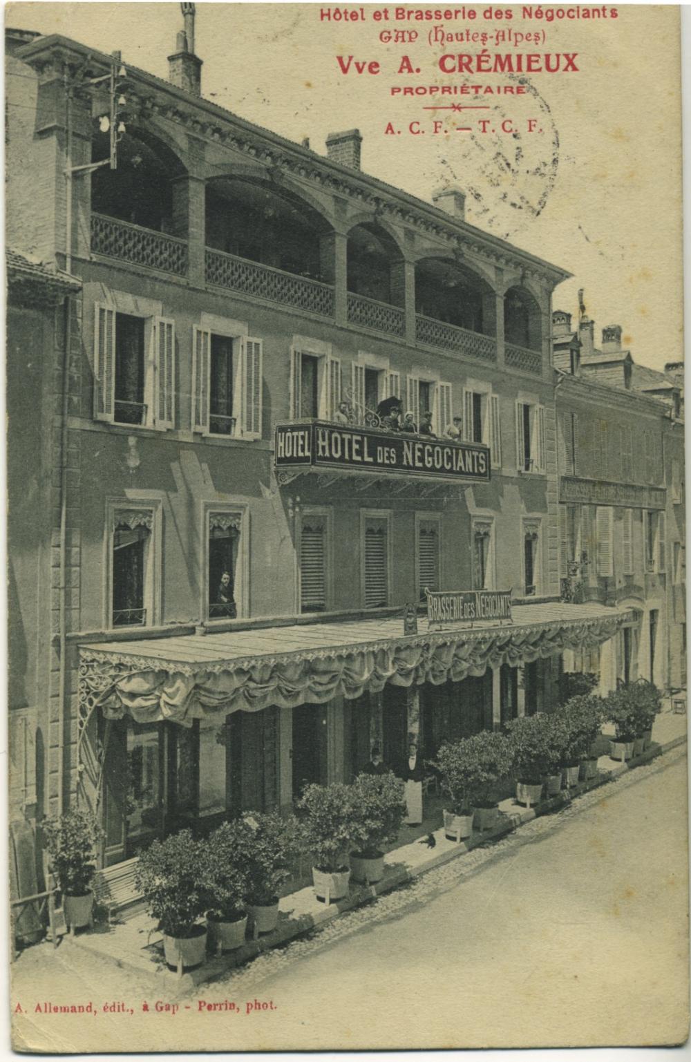 Gap - Rue Carnot - Hôtel et Brasserie des Négociants - Vve A. CREMIEUX - propriétaire