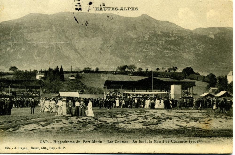 Gap - Hippodrome du Fort Mutin - Les Courses - Au fond le massif de Charance ( 1903m)