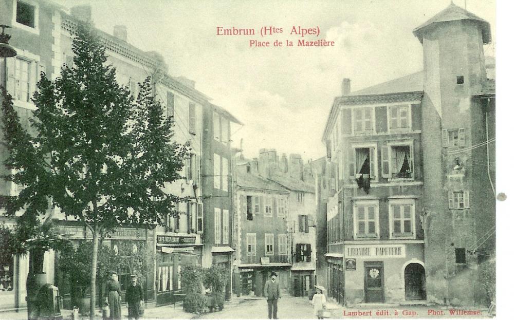 Place de la Mazelière