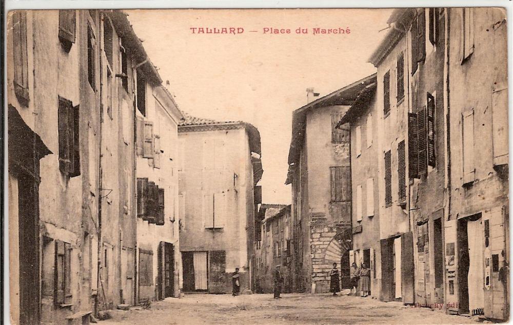 Tallard - Place du Marché