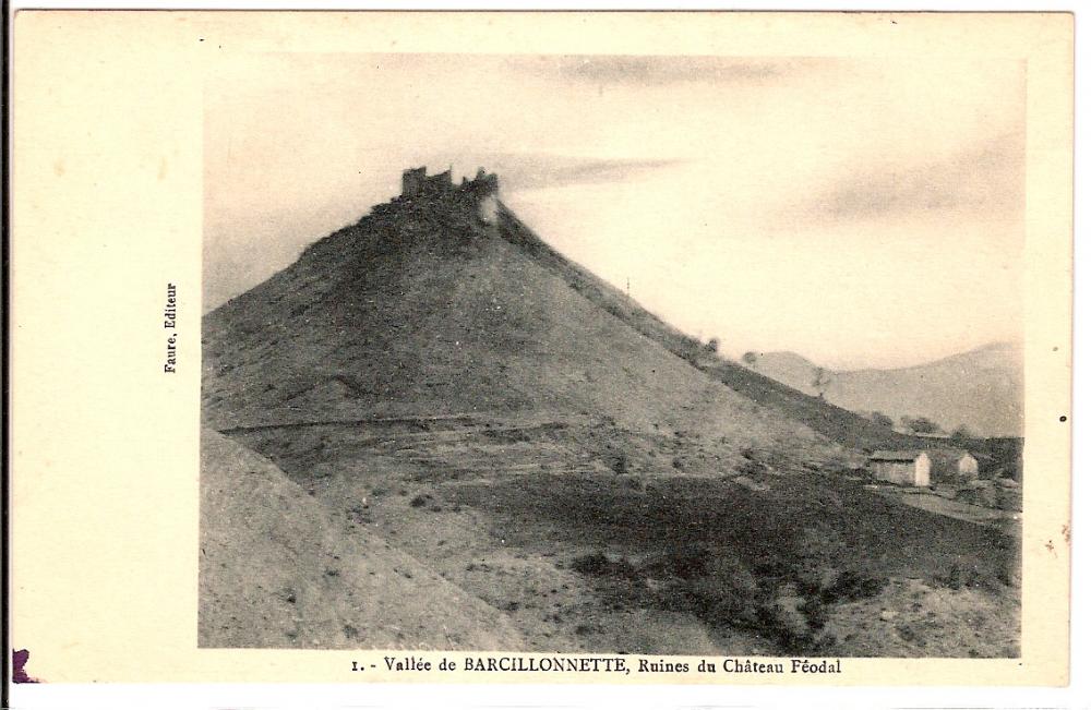 Vallée de Barcillonnette Ruine du Chateau Féodal