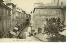 Place de la Mazelière et Rue Clovis Hugues
