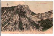 La Beaume La Cascade et la Grotte de la Balme