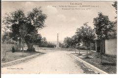 St Bonnet (1025m) - Monument aux Morts (1914 1918)