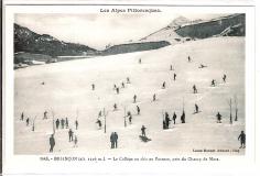 Briançon  (alt.1326m) - Le Collège en Skis au Potence, près du Champ de Mars