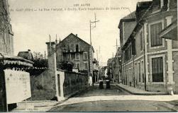 La Rue Pasteur, à droite Ecole Supérieure de Filles