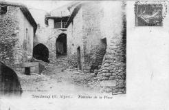 Trescleoux - Fontaine de la Place