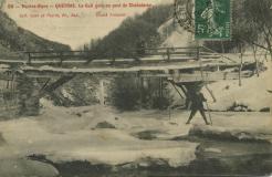Queyras Le Guil gelé au Pont de Chabataron