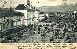 Place du Lycée ( un jour de Foire)