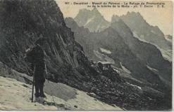 Massif du Pelvoux - Le Refuge du Promontoir vu de la brèche de la Meije